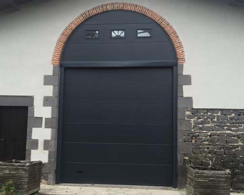 Porte de garage arrondie grise